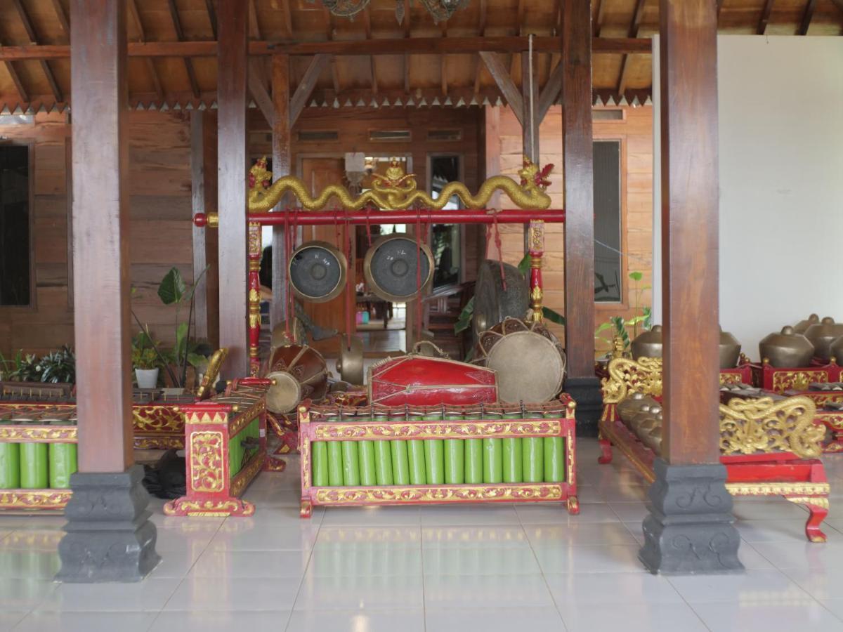 Kemuning Sanggar Pantcha Indra 게스트하우스 외부 사진