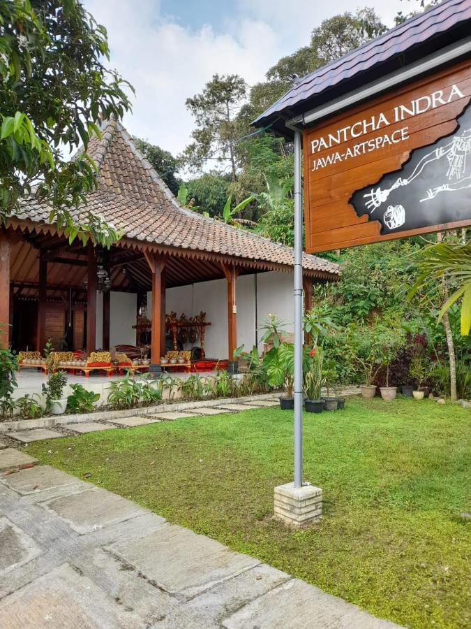 Kemuning Sanggar Pantcha Indra 게스트하우스 외부 사진